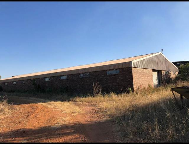 BUSINESS PROPERTY TO RENT IN TWEEFONTEIN