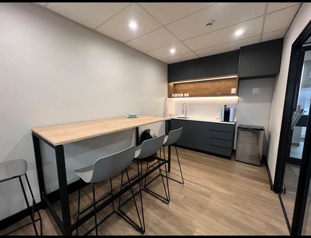246M² OFFICE TO LET IN CENTURION CENTRAL