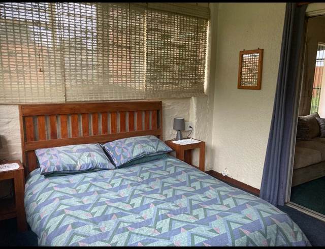 1 bed property to rent in NIETGEDACHT 535-JQ