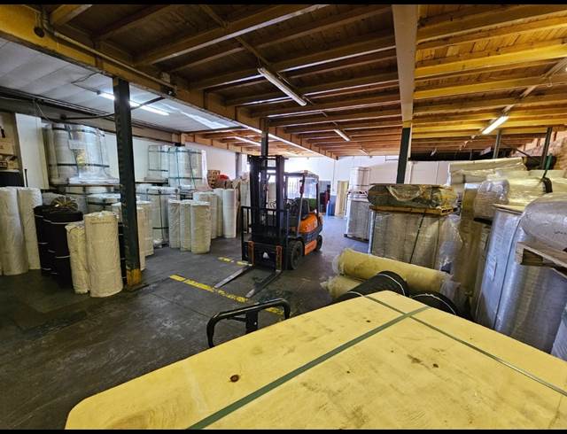 260M² FACTORY TO LET IN BOKSBURG EAST