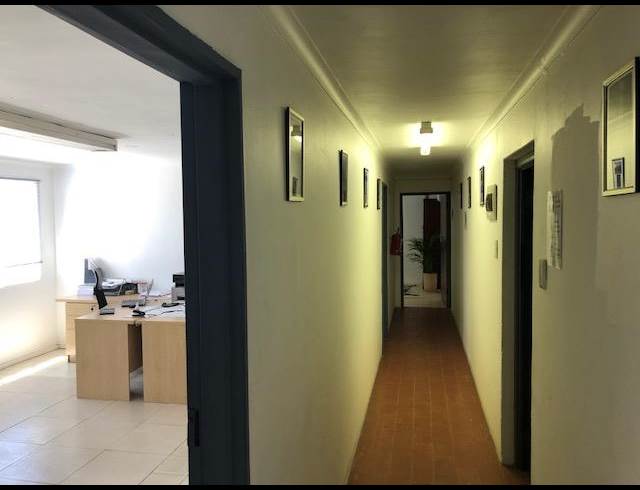 712M² WAREHOUSE TO LET IN STIKLAND INDUSTRIAL