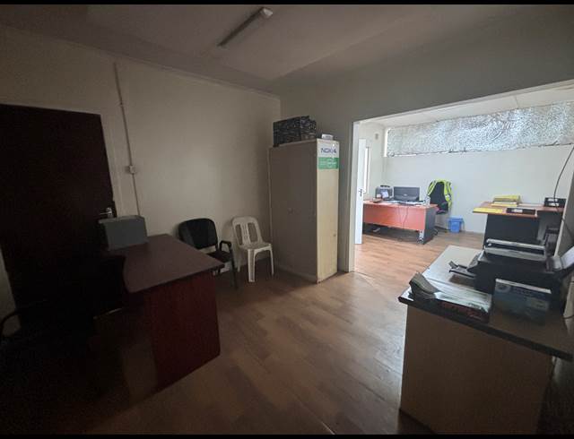 480M² WAREHOUSE TO LET IN GLEN ANIL
