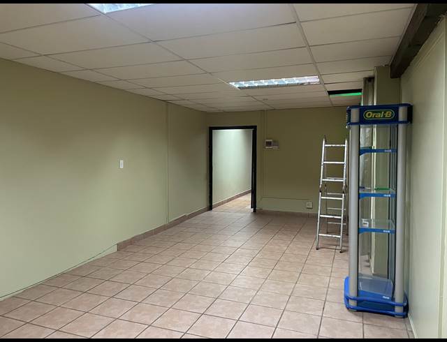 30M² OFFICE TO LET IN ELDORAIGNE