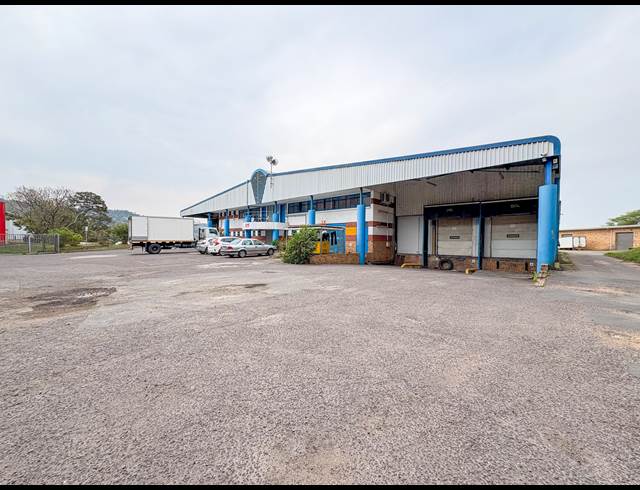 2,300M² WAREHOUSE TO LET IN WESTMEAD