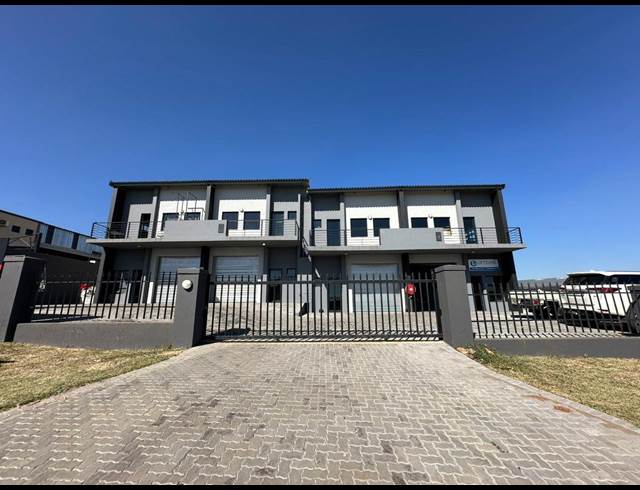 145M² WAREHOUSE TO LET IN CLAYVILLE