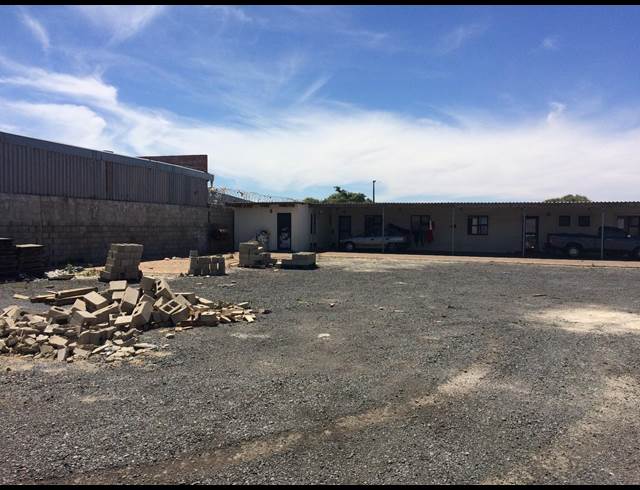 2,507M² INDUSTRIAL YARD RENTED IN ATHLONE INDUSTRIAL