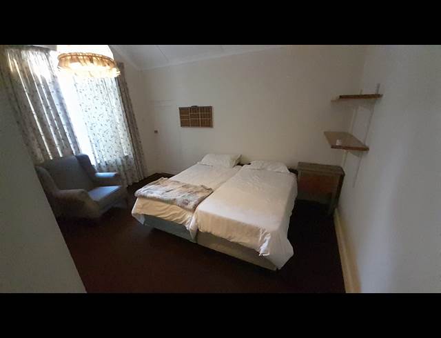 4 bed property to rent in LANGERUG