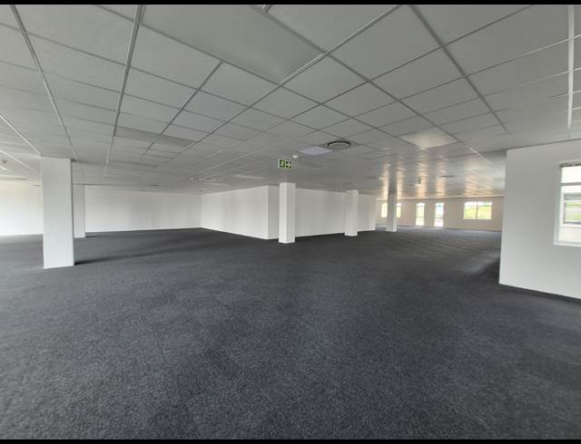 1,211M² OFFICE TO LET IN SANDTON CENTRAL