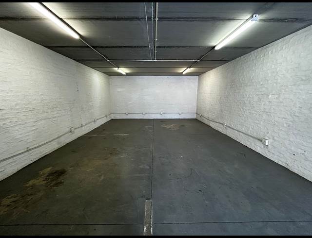 90M² WAREHOUSE TO LET IN EASTGATE