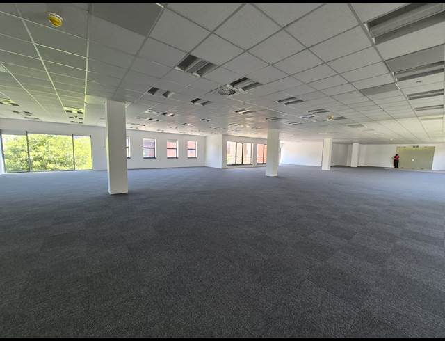 646M² OFFICE TO LET IN SANDTON CENTRAL