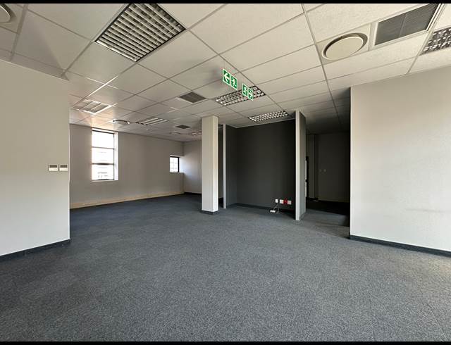 155.30M² OFFICE TO LET IN ECO PARK ESTATE