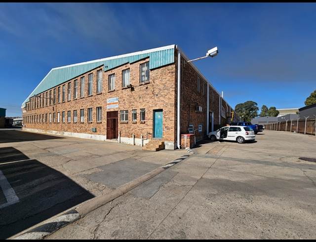 260M² FACTORY TO LET IN BOKSBURG EAST