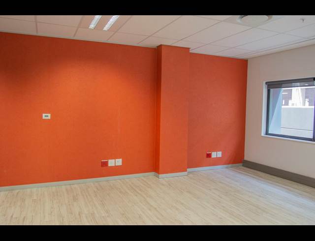 796M² OFFICE TO LET IN ROSEBANK