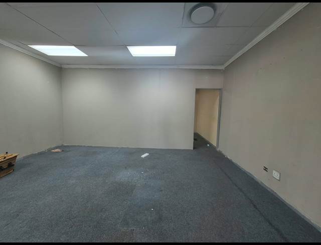 60M² OFFICE TO LET IN KRUGERSDORP CENTRAL
