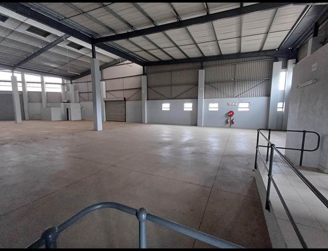 2,145M² WAREHOUSE TO LET IN COSMO BUSINESS PARK
