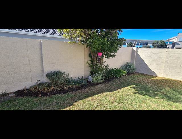 3 bed property to rent in DREYERSDAL