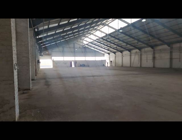 2,881M² WAREHOUSE TO LET IN EPPING INDUSTRIAL