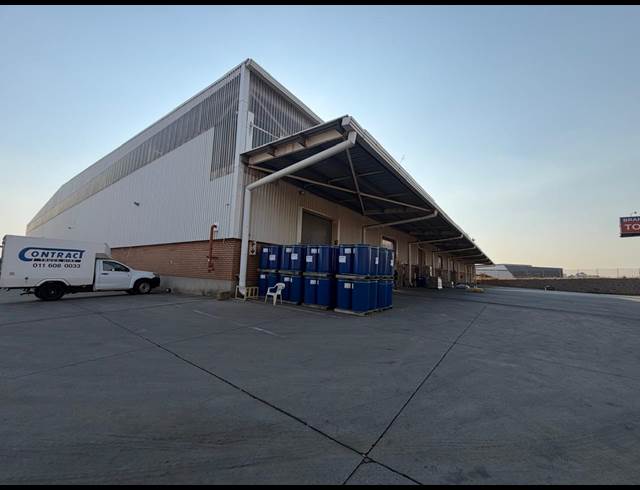 17,780M² WAREHOUSE TO LET IN CLAYVILLE