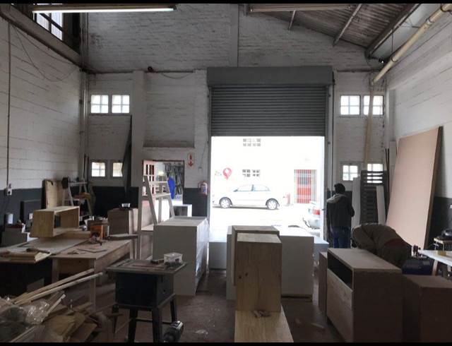 110M² WAREHOUSE TO LET IN EPPING INDUSTRIAL