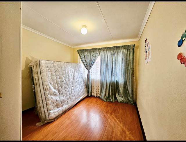 3 bed property to rent in TERENURE