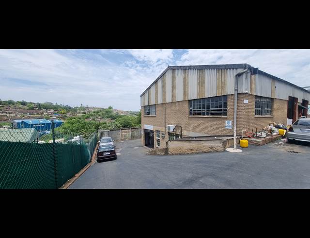 450M² WORKSHOP TO LET IN MALVERN