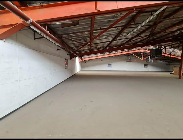 900M² STORAGE UNIT TO LET IN CLEVELAND