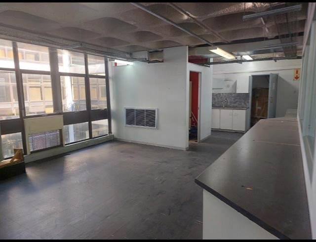 1,000M² FULL FLOOR TO LET IN PINETOWN CENTRAL