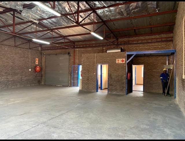 170M² WORKSHOP TO LET IN ROCKY DRIFT