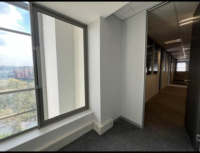 422M² OFFICE TO LET IN CENTURION CENTRAL