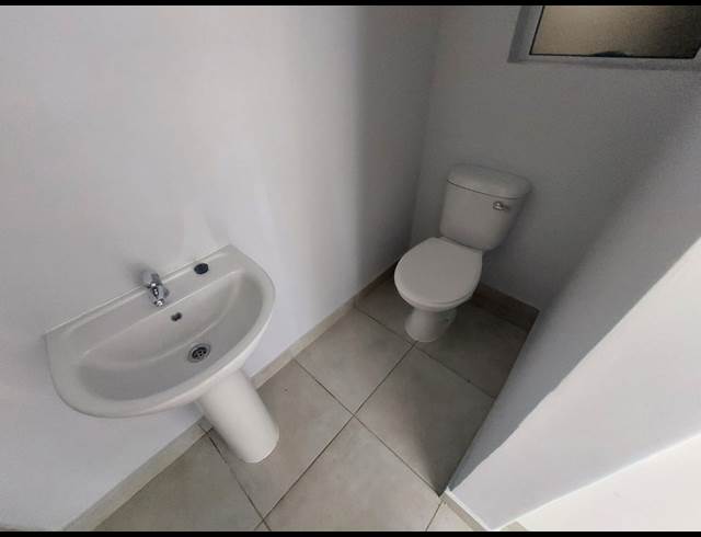 1 BEDROOM APARTMENT BLOCK TO LET IN CHASE VALLEY