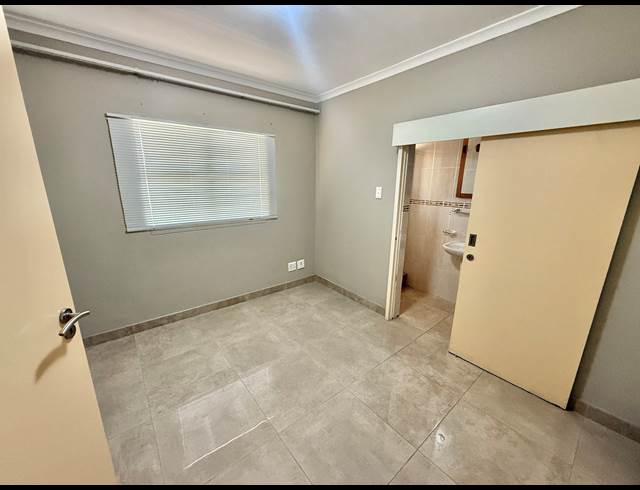 1 BEDROOM APARTMENT TO LET IN UMHLANGA RIDGE