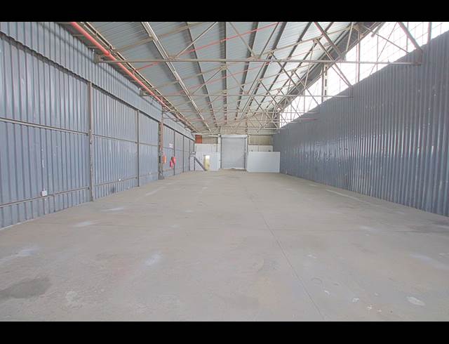 352M² WAREHOUSE TO LET IN CITY DEEP