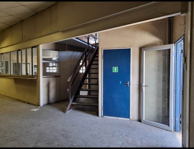 300M² WAREHOUSE TO LET IN NELSPRUIT INDUSTRIAL