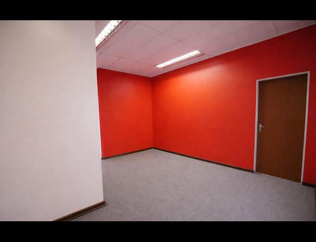 107M² BUSINESS CENTRE TO LET IN NELSPRUIT CENTRAL