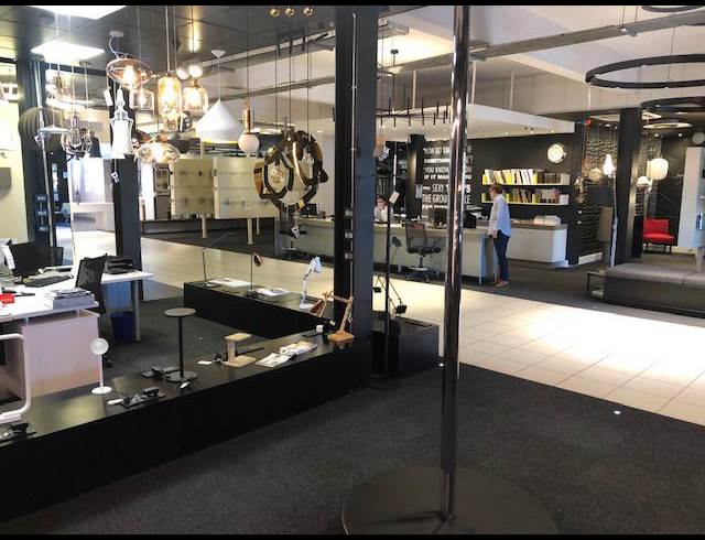 2,856M² WAREHOUSE TO LET IN PAARDEN EILAND