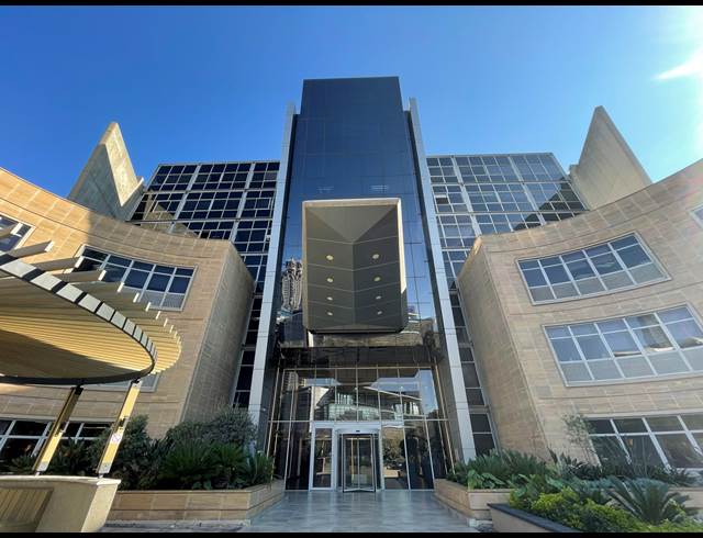 91M² OFFICE TO LET IN SANDTON CENTRAL