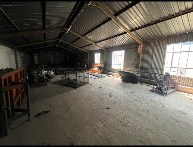 265M² WORKSHOP TO LET IN WADEVILLE