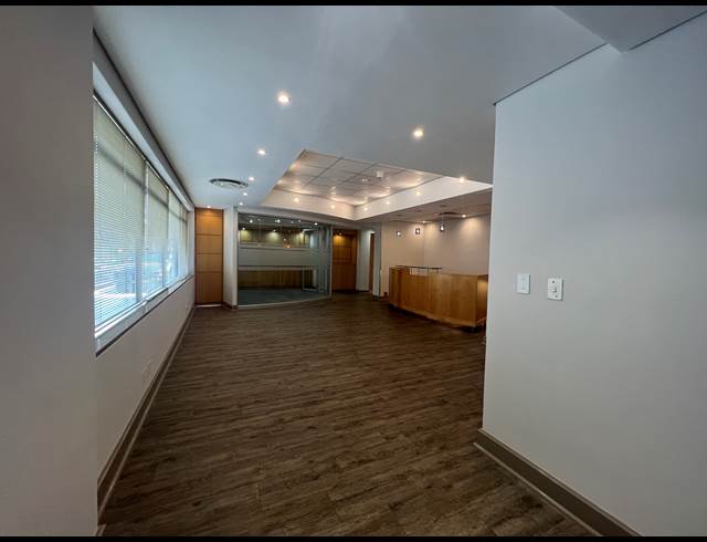 937M² OFFICE TO LET IN ILLOVO