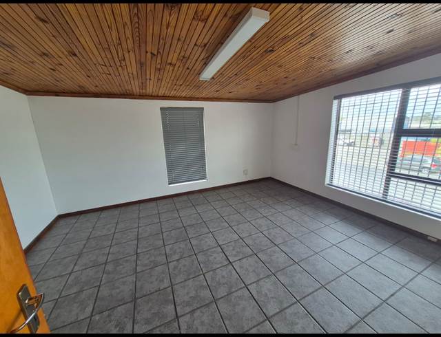 81M² OFFICE TO LET IN KRAAIFONTEIN INDUSTRIA