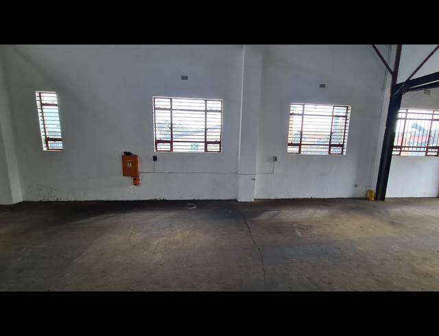 170M² FACTORY TO LET IN ANDERBOLT