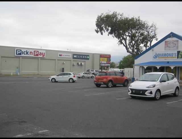 90M² OFFICE TO LET IN STRAND CENTRAL