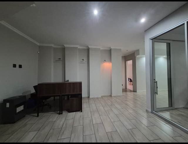 550M² OFFICE TO LET IN ROSEBANK
