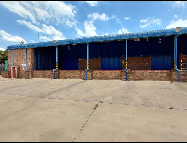 1,848M² WAREHOUSE TO LET IN POMONA