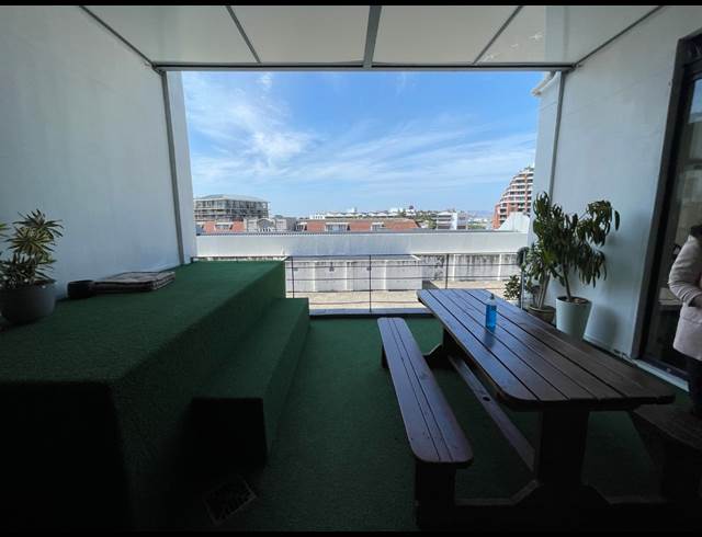 1,560M² OFFICE TO LET IN DE WATERKANT
