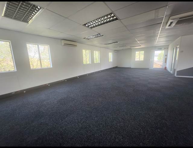 231M² OFFICE TO LET IN HALFWAY HOUSE