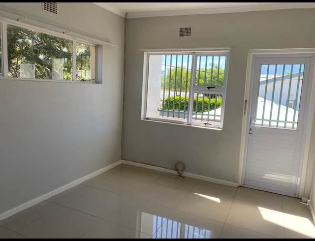 2 bed property to rent in LANGERUG