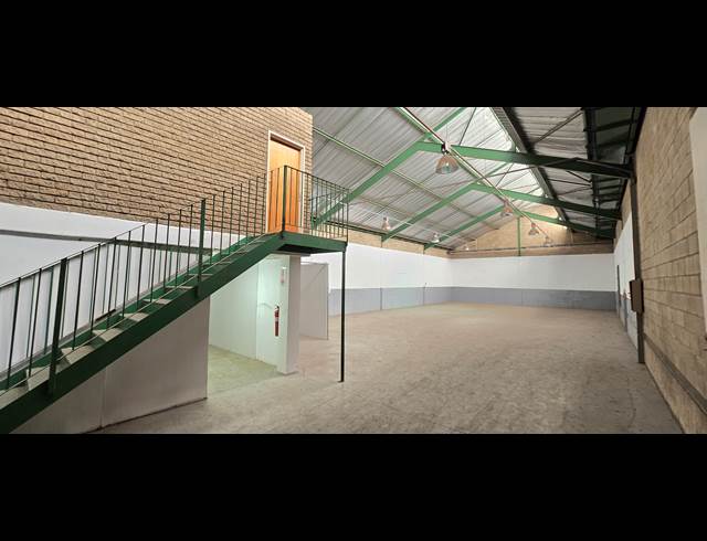 398M² WAREHOUSE TO LET IN ROBERTVILLE