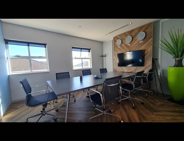 244M² OFFICE TO LET IN WESTLAKE
