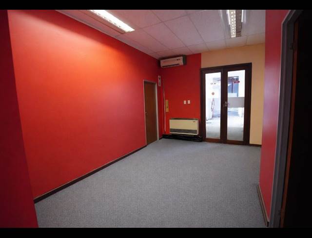 107M² BUSINESS CENTRE TO LET IN NELSPRUIT CENTRAL