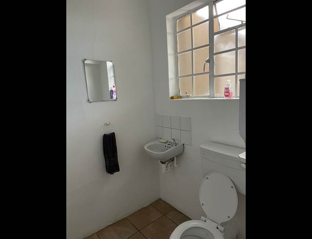 Business property to rent in WORCESTER CENTRAL